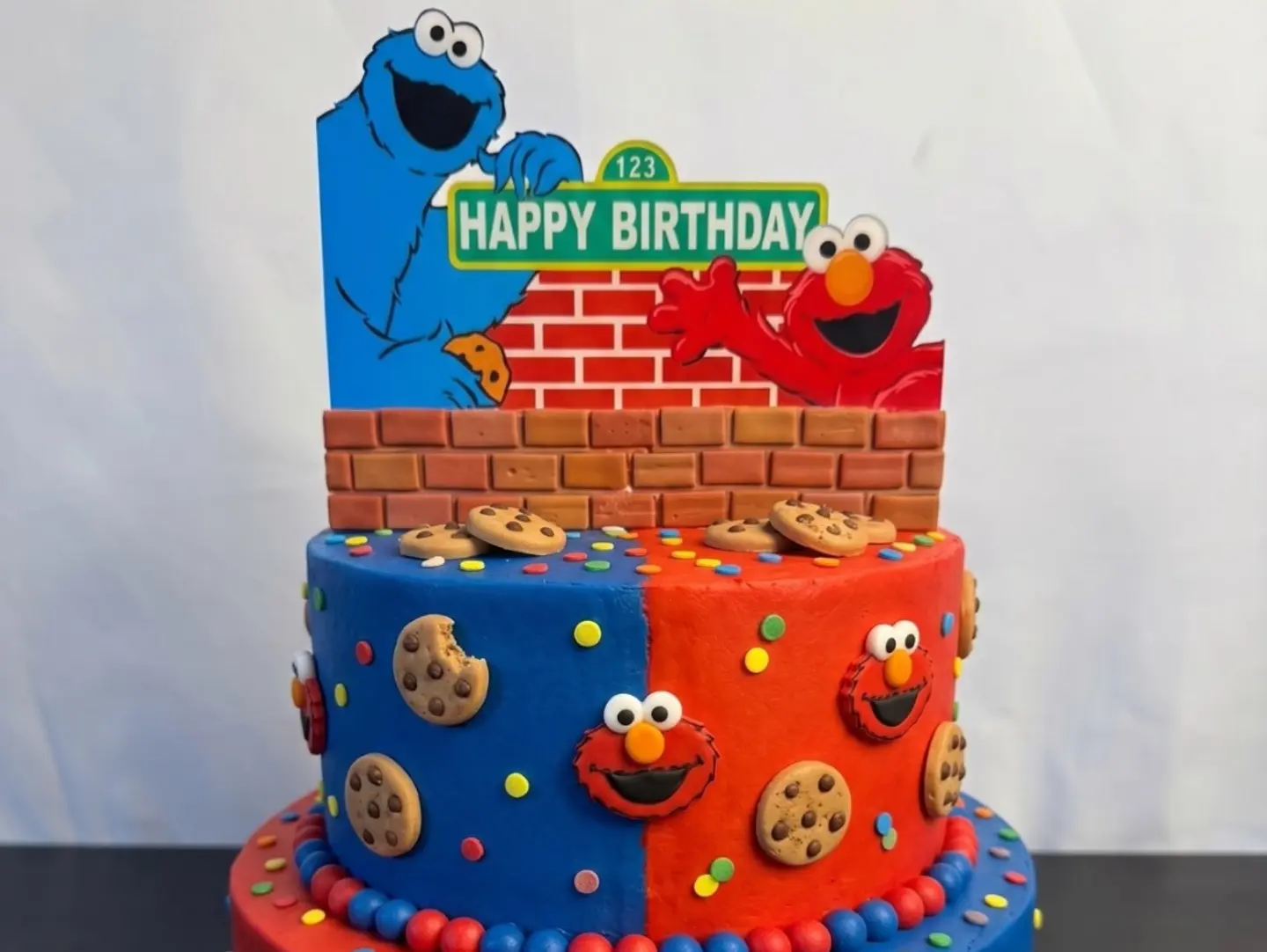 Elmo And The Cookie Monster