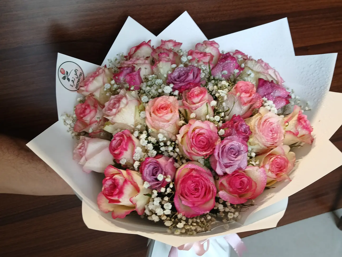 تشكيله من الزهور الجميله