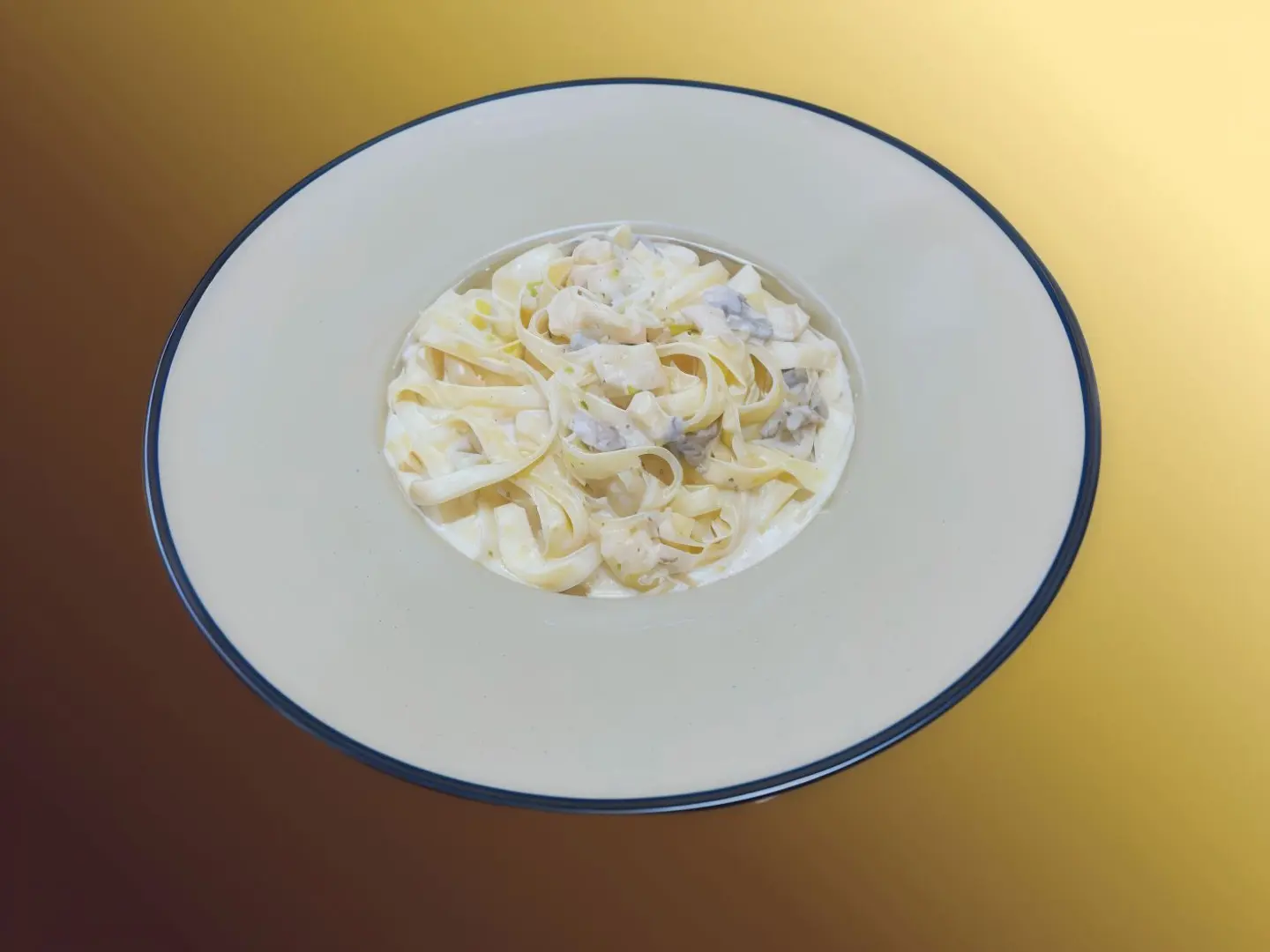 فيتوتشيني اوف وايت