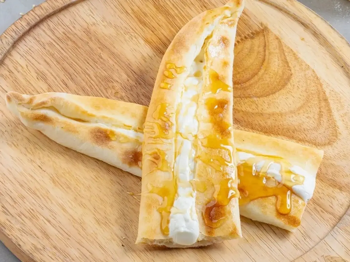 لبنة عسل
