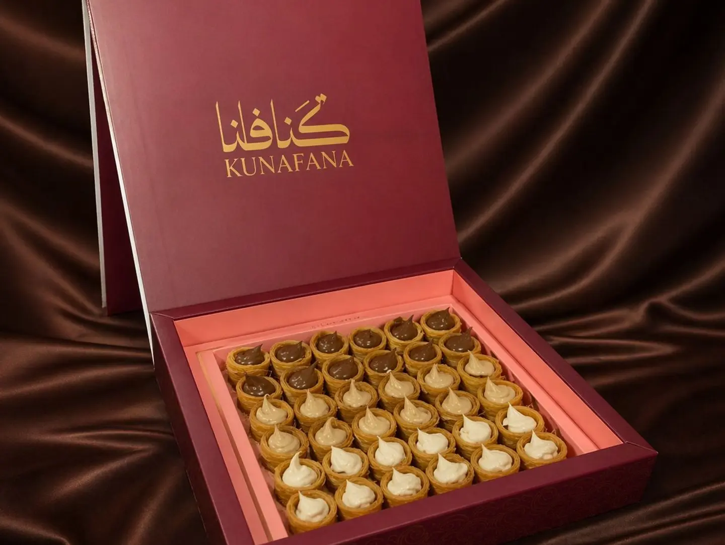 الاساور الذهبيه