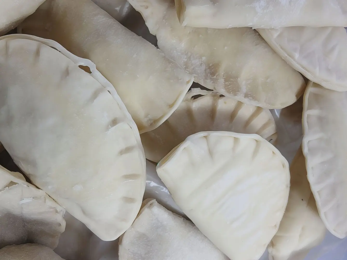 نصف كيلو 500 جرام بف جبن ٢٠ قطعة أبيض مفرزن مجمد