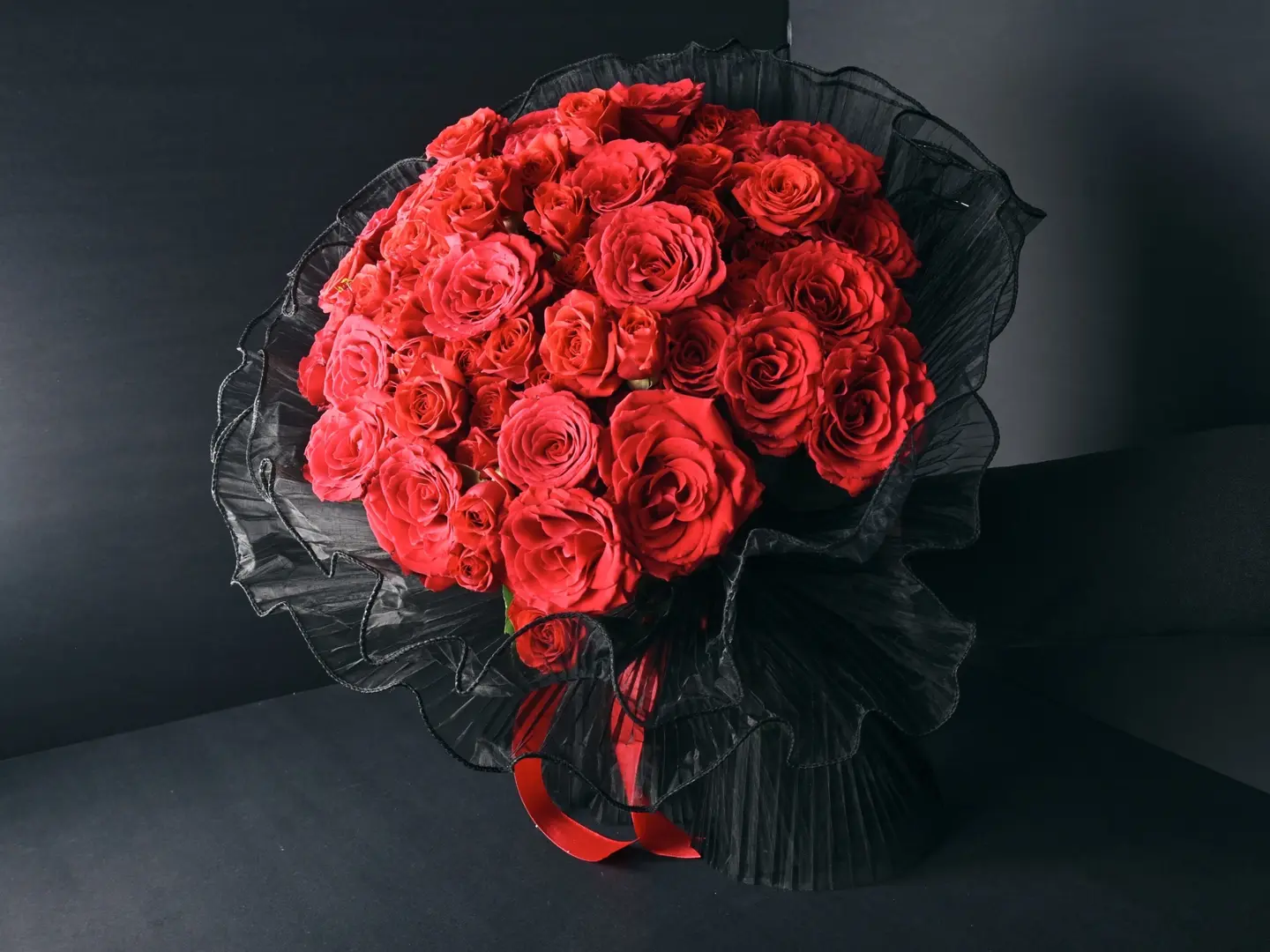 Unique Red Hand Bouquet With Black Fabric Packaging