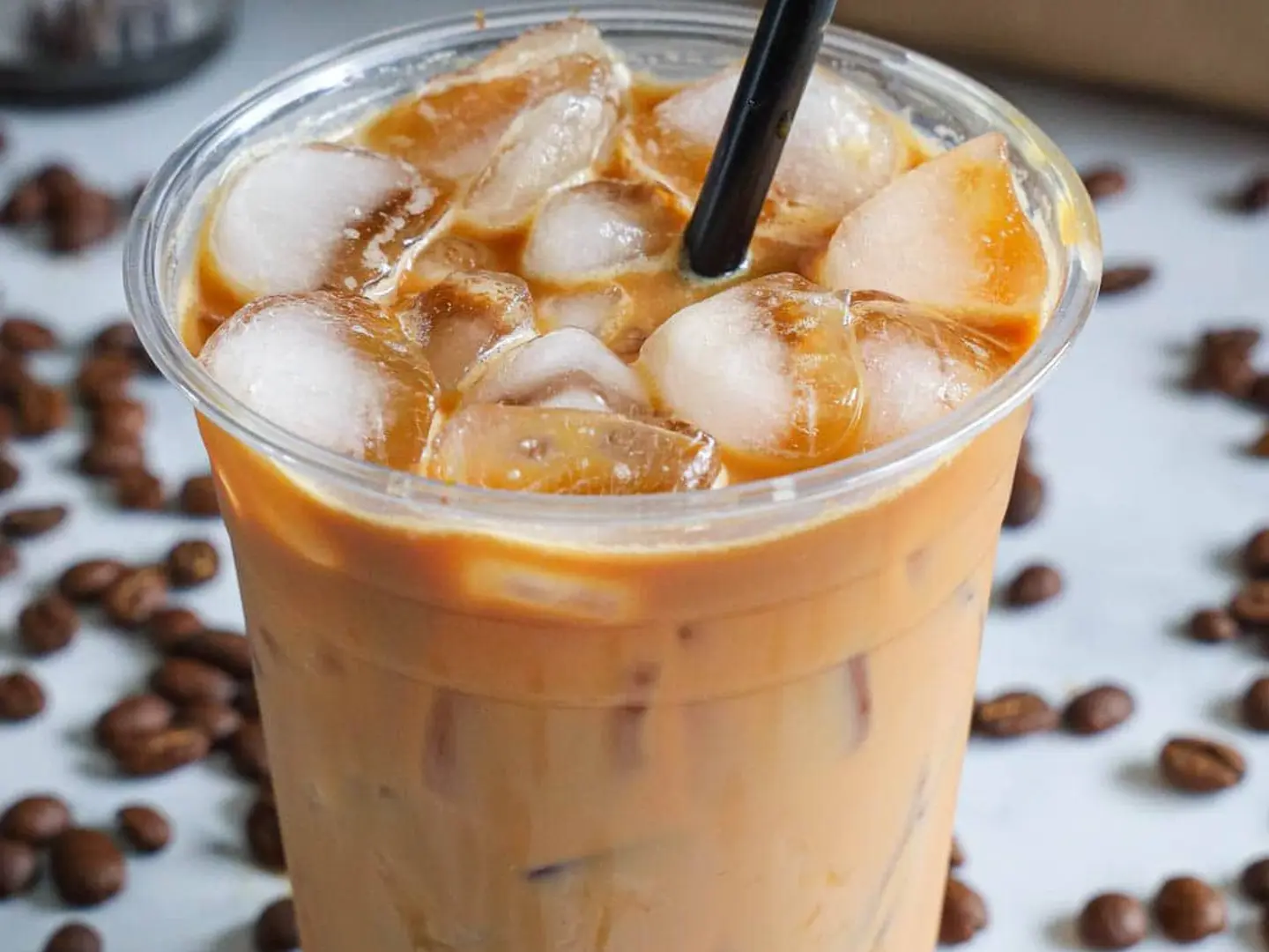 لاتيه فانيليا مثلج