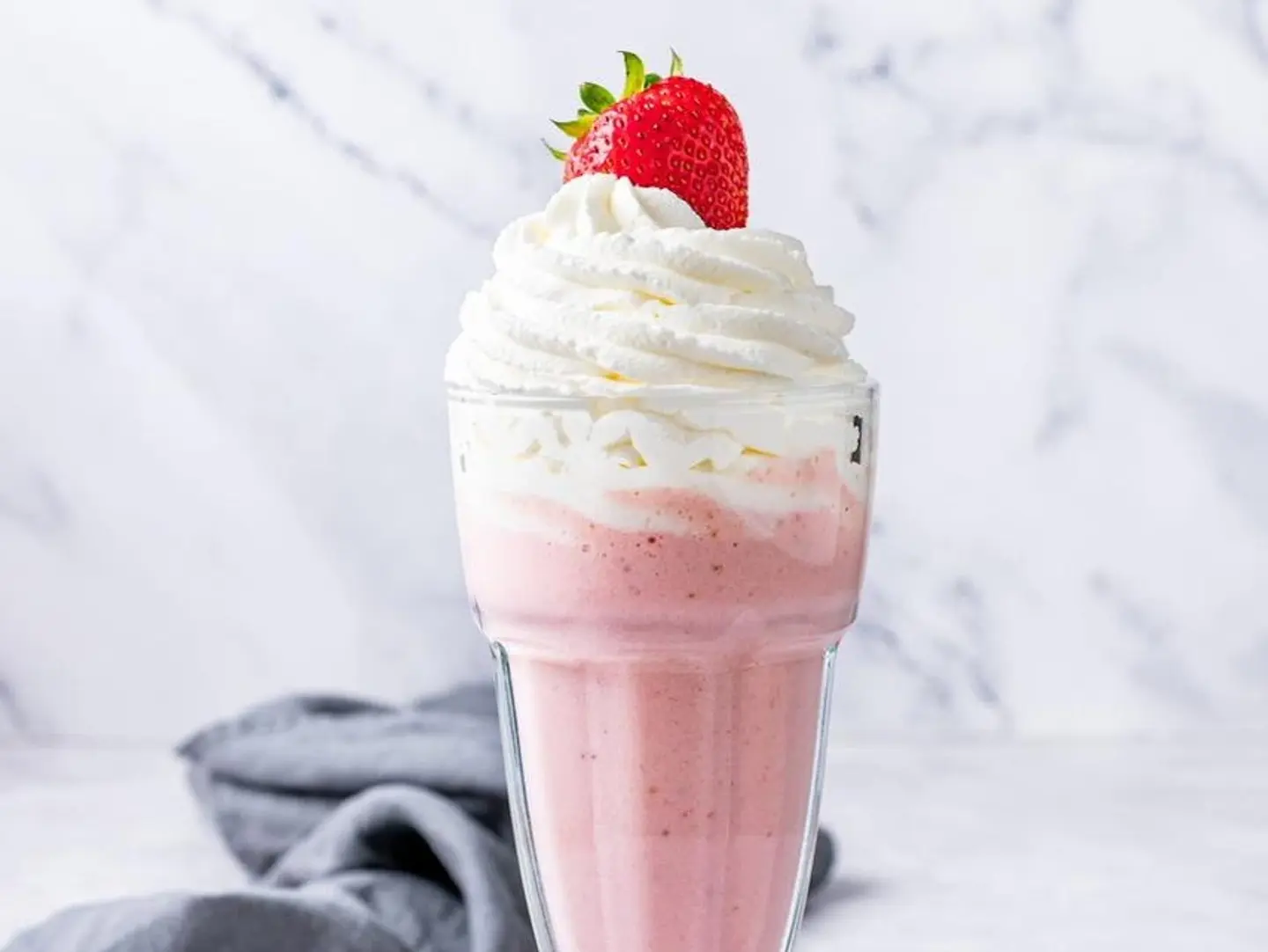 مخفوق الحليب بالفراولة