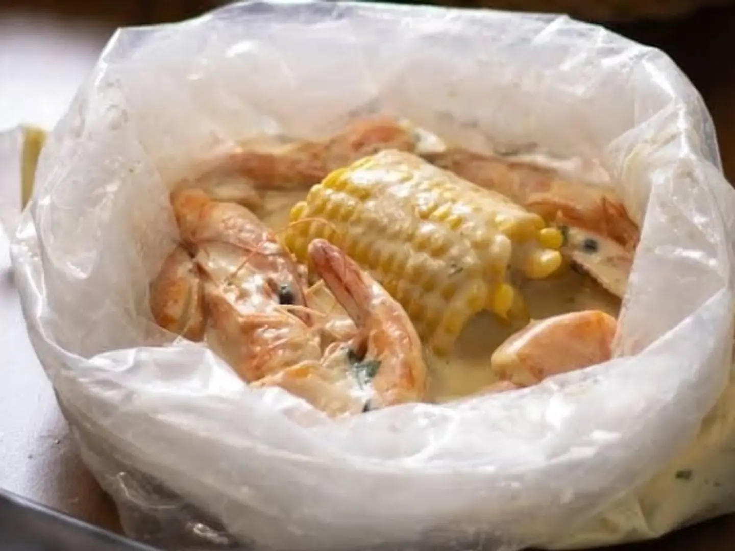 Small White Sauce Seafood Bag