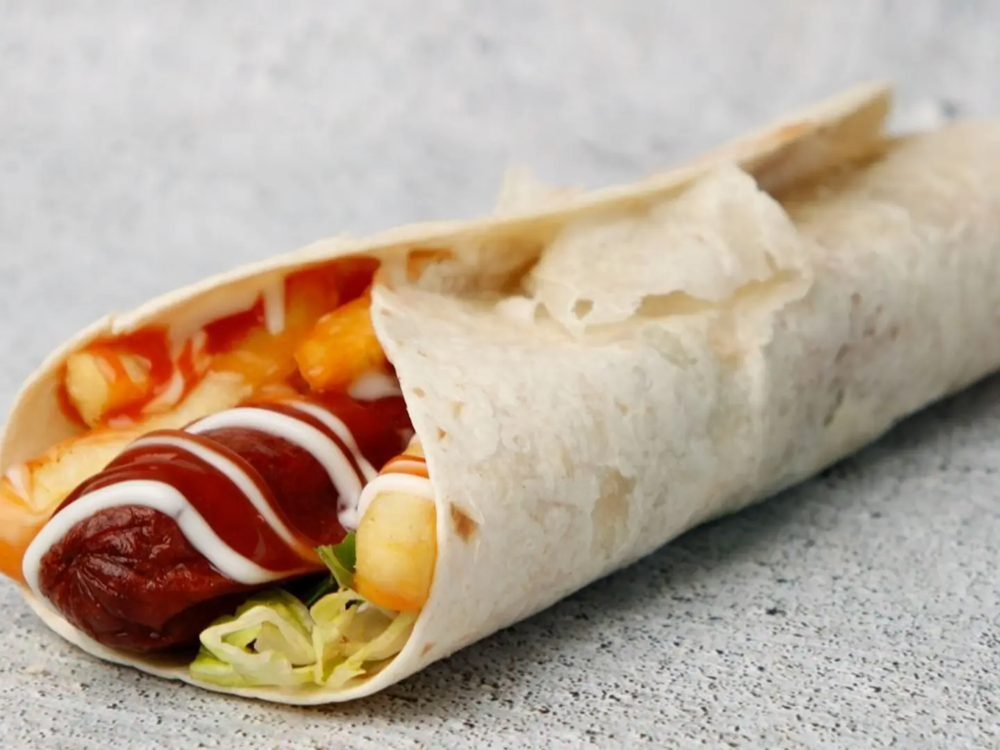 تورتيلا نقانق