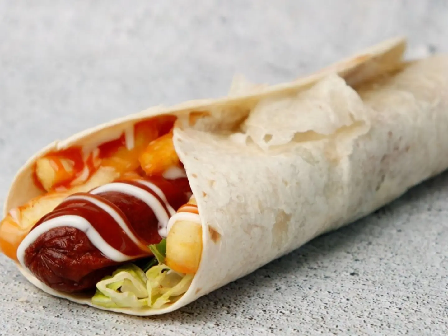 وجبه تورتيلا نقانق