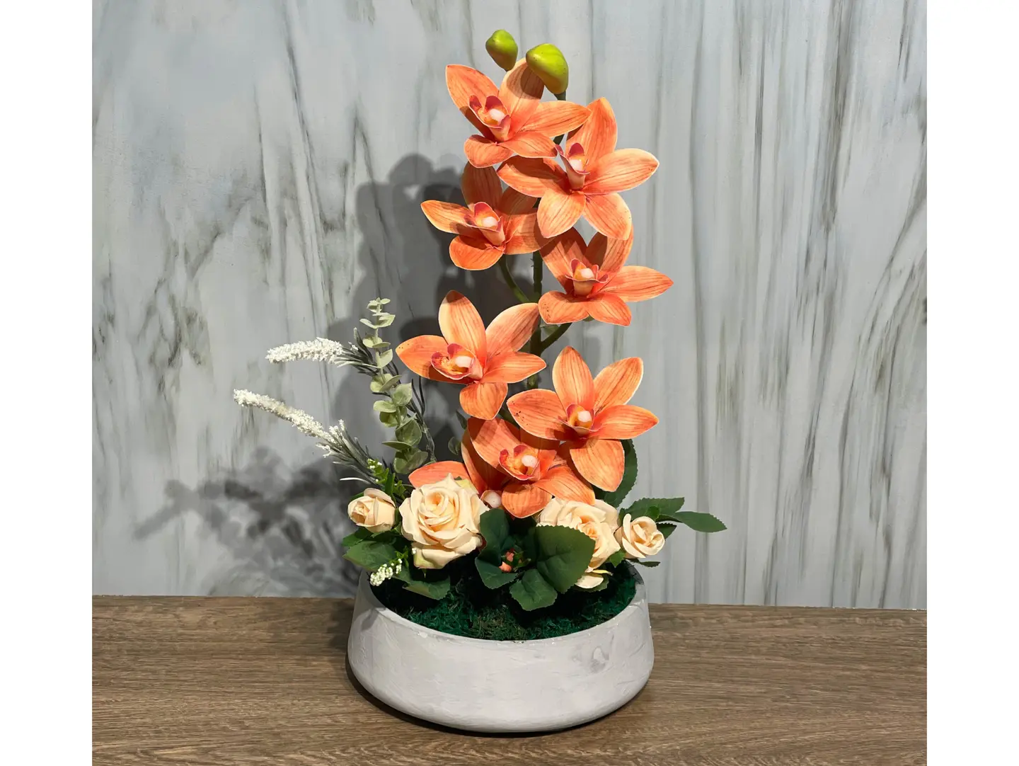 Vase 8