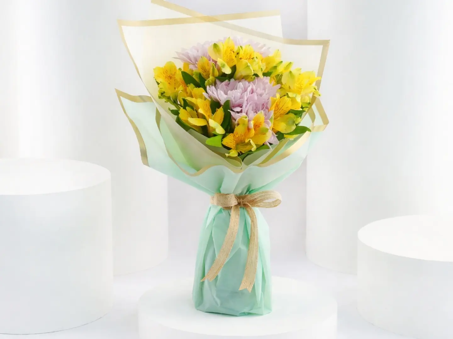 باقة زهور متنوعة متألقة