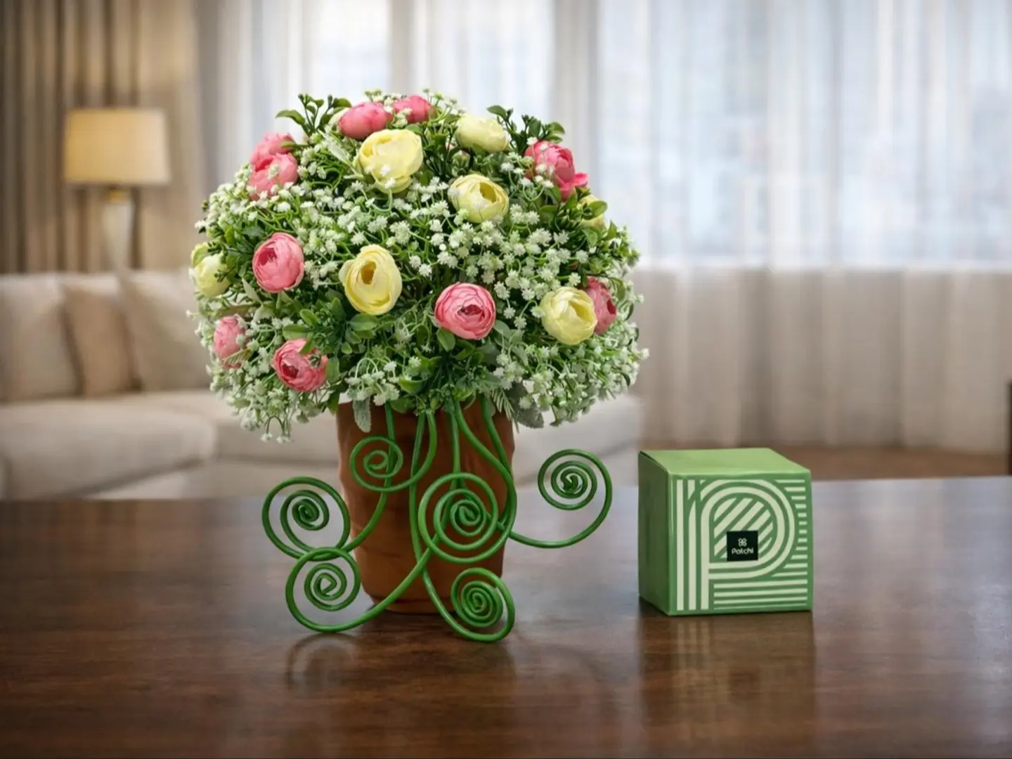 شوكولاتة باتشي مع باقة من الزهور