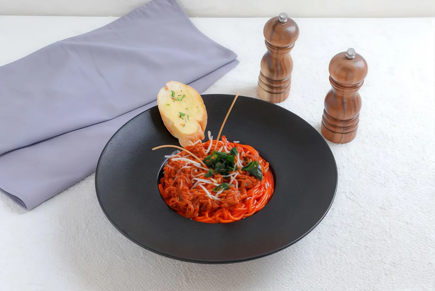 سباجتي بلونيز