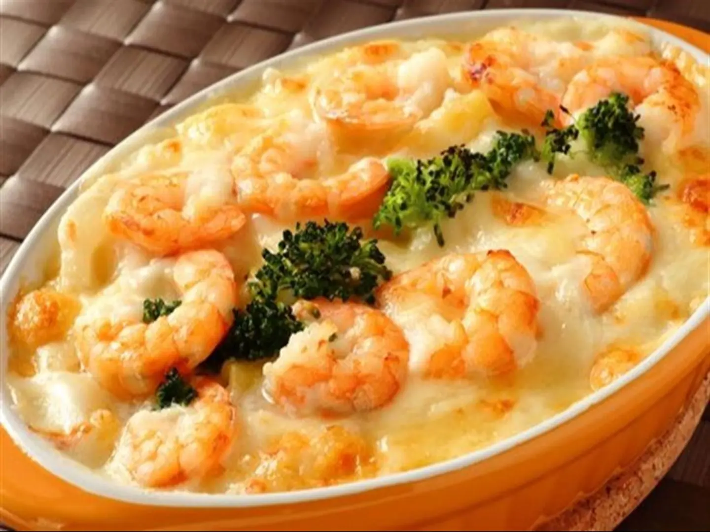 طاجن جمبري صوص أبيض