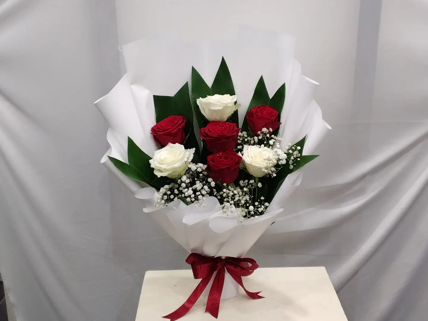 White And Red Rose Bouquet 1