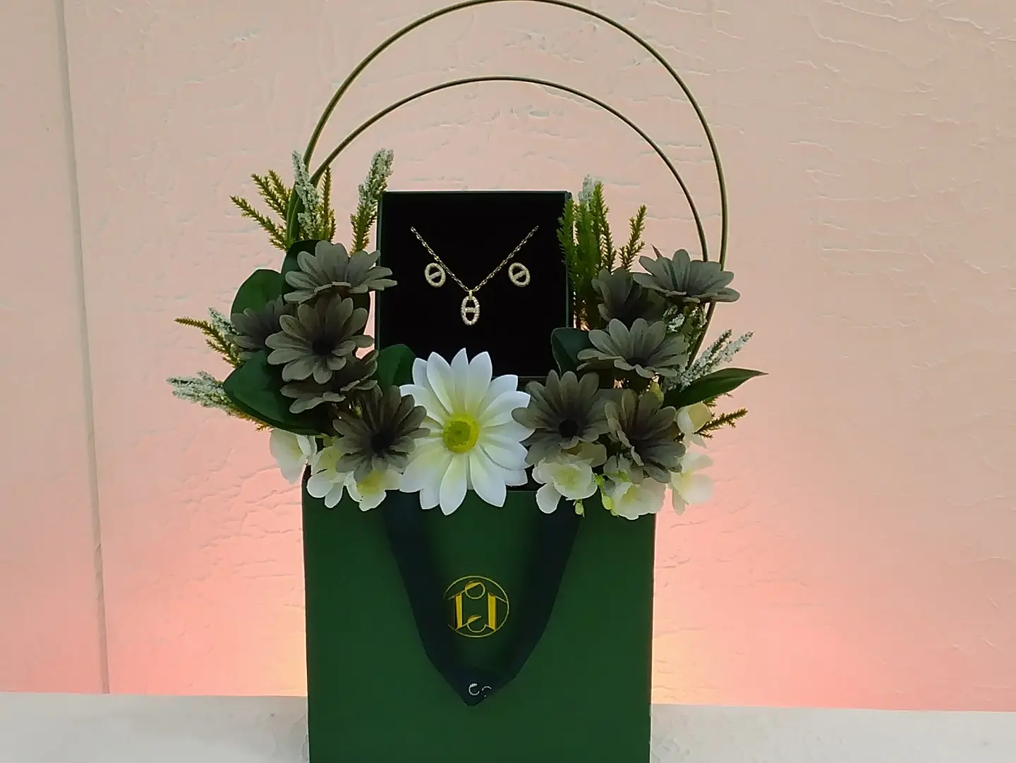 Gift Box, Zilkon Necklace 19
