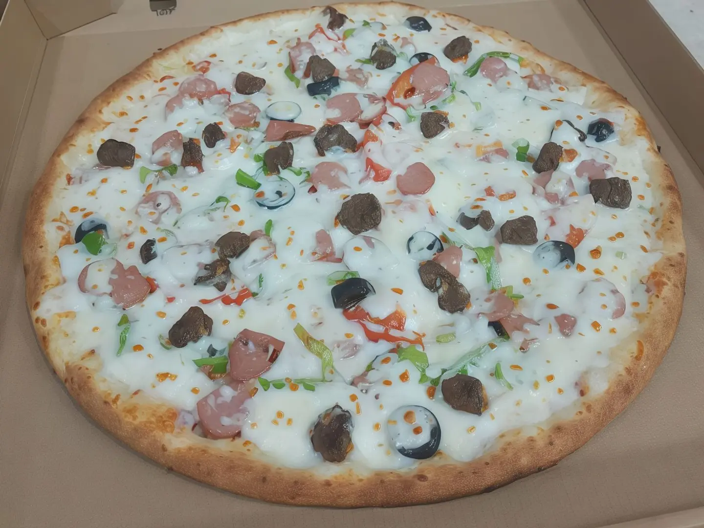 بيتزا قطع اللحم