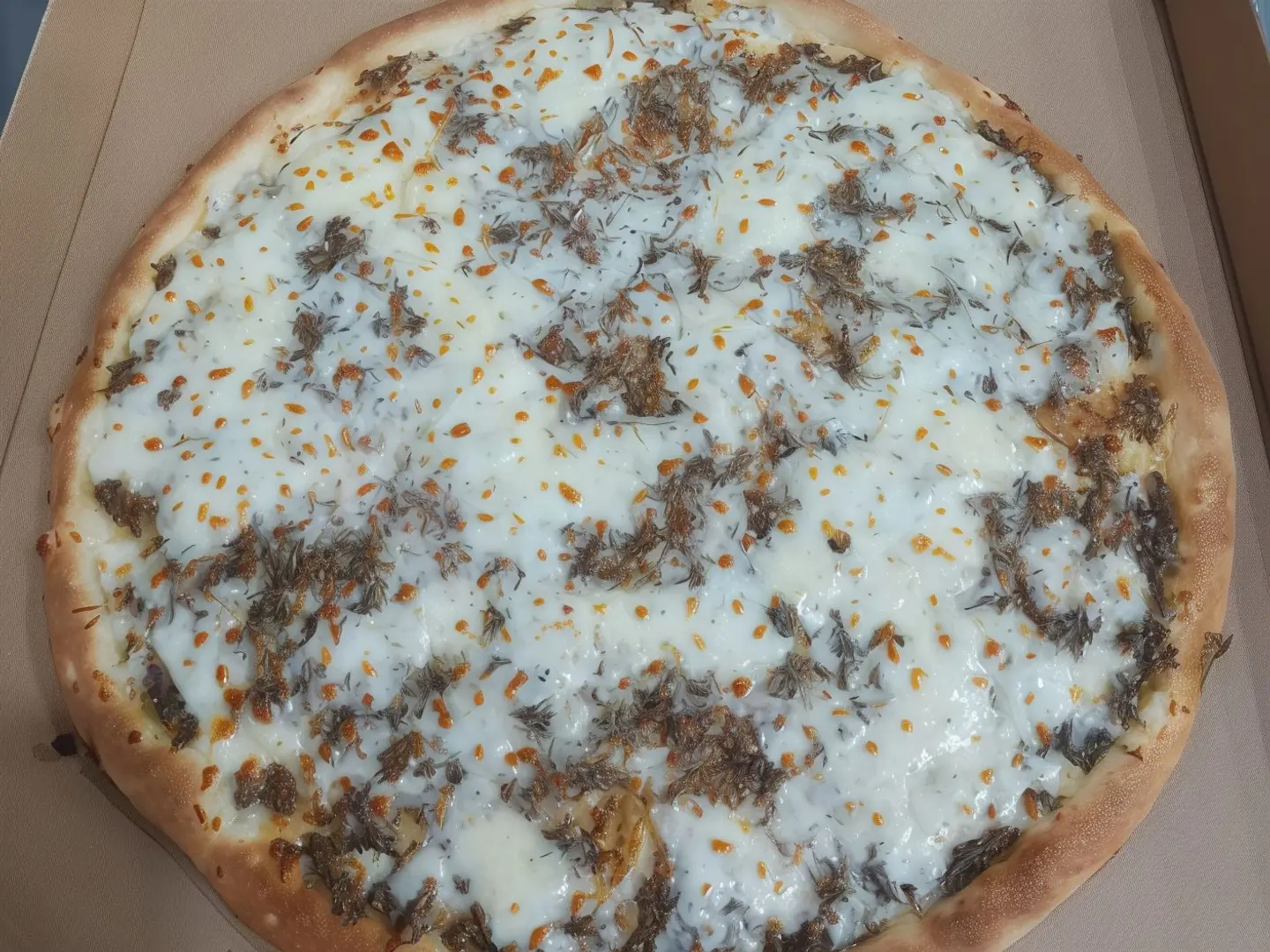 بيتزا لبنة زعتر