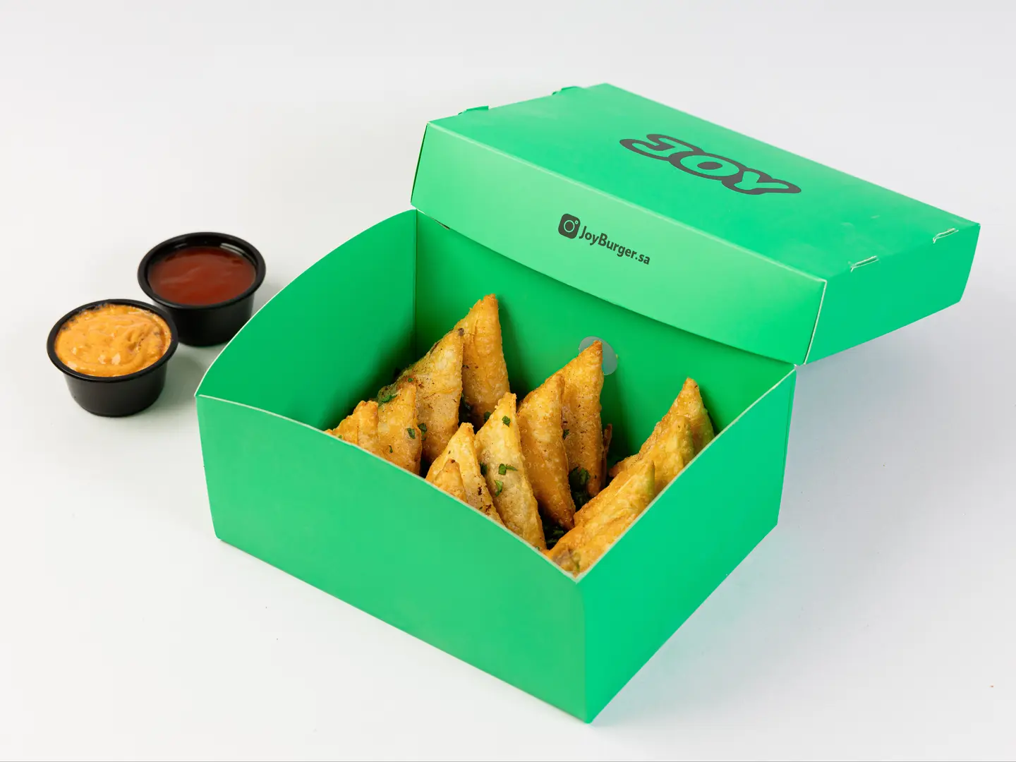 علبة سمبوسة لحم بقري (22 قطعة)