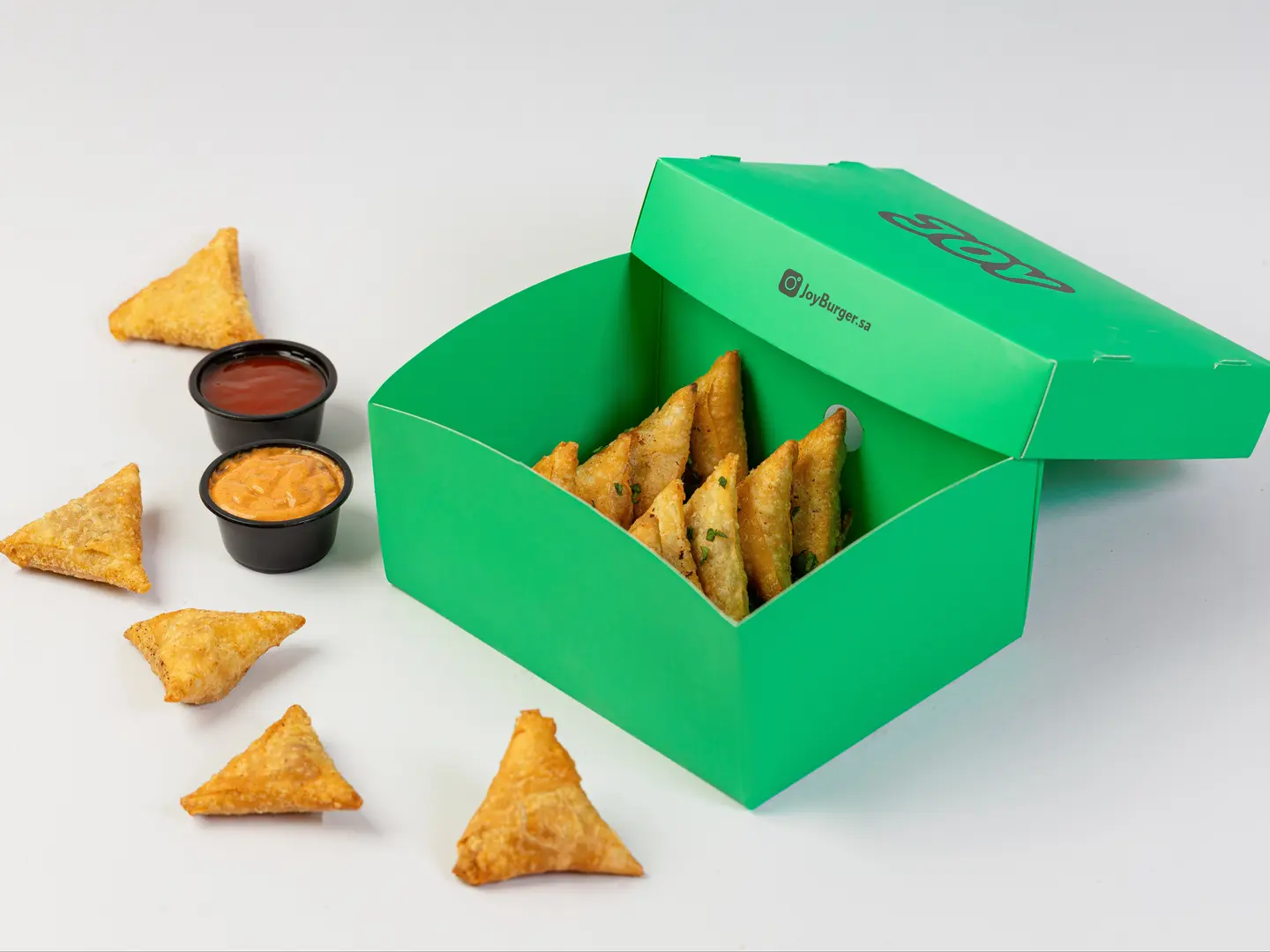 علبة سمبوسة الدجاج (6 قطع)