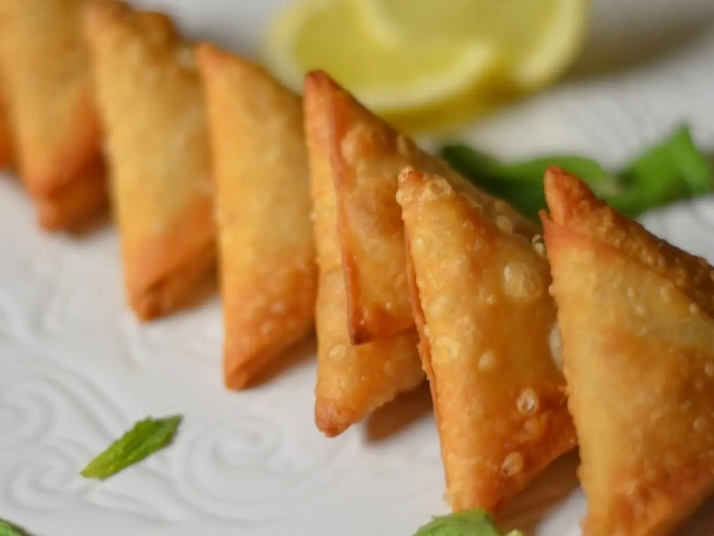 سمبوسة دجاج مقلي