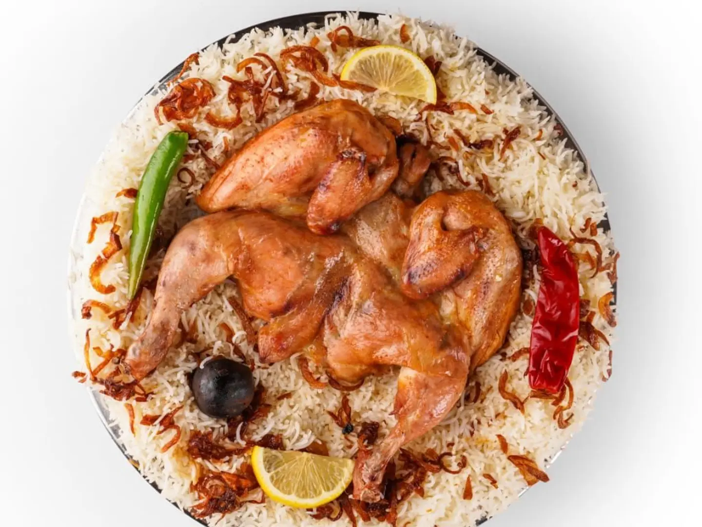 حبة دجاج حنيذ مع رز مشكل