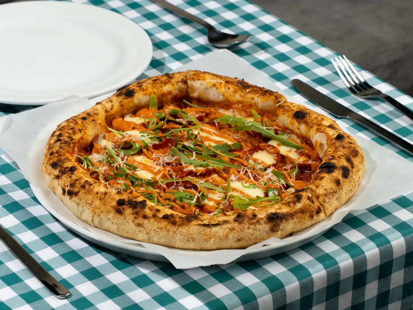 بيتزا بيبروني