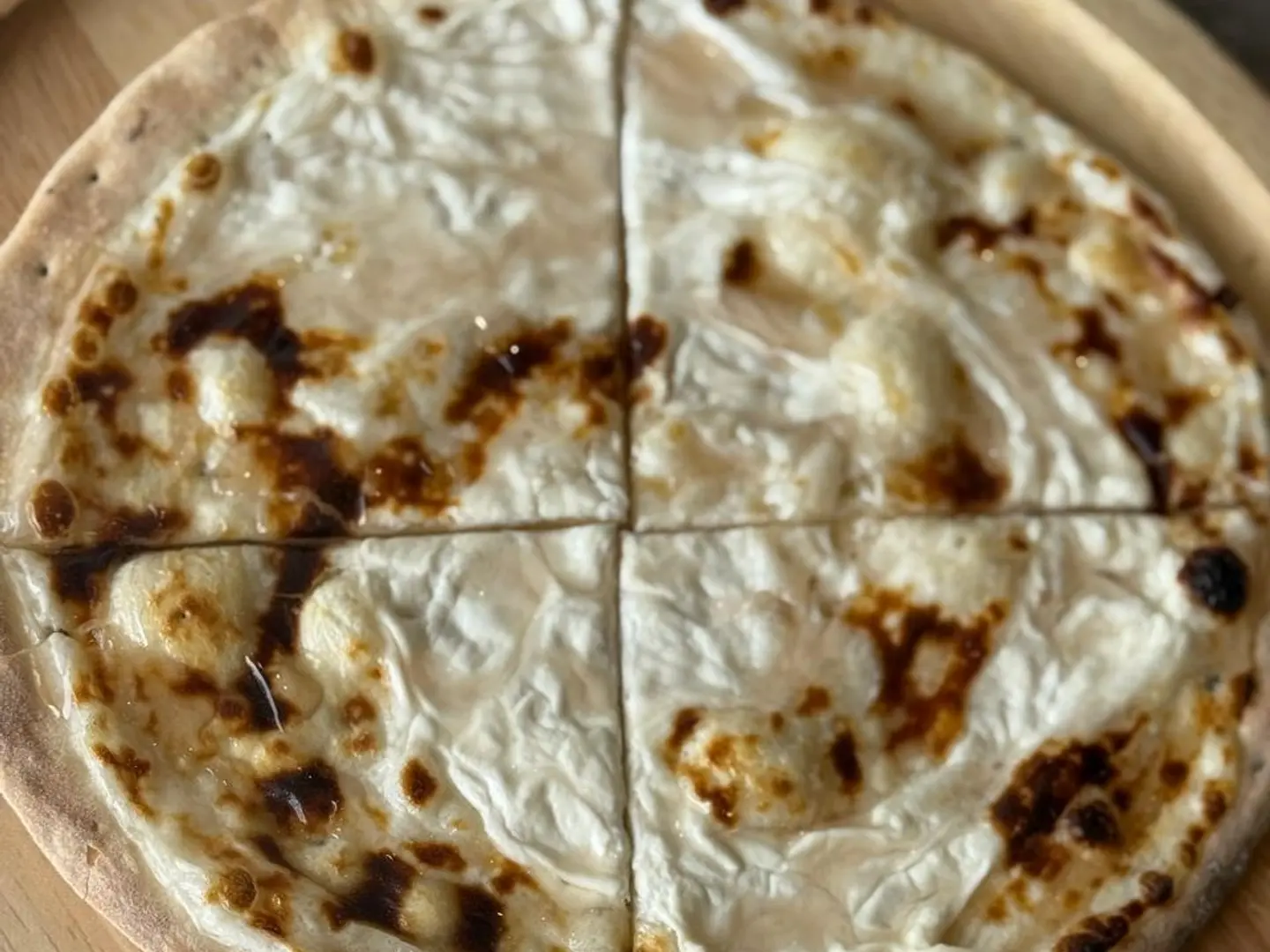 فطيرة لبنة وعسل