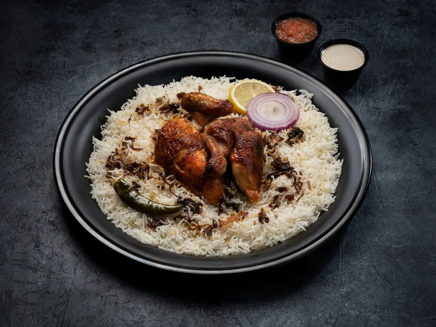 نصف دجاج شواية مع أرز بيشاور