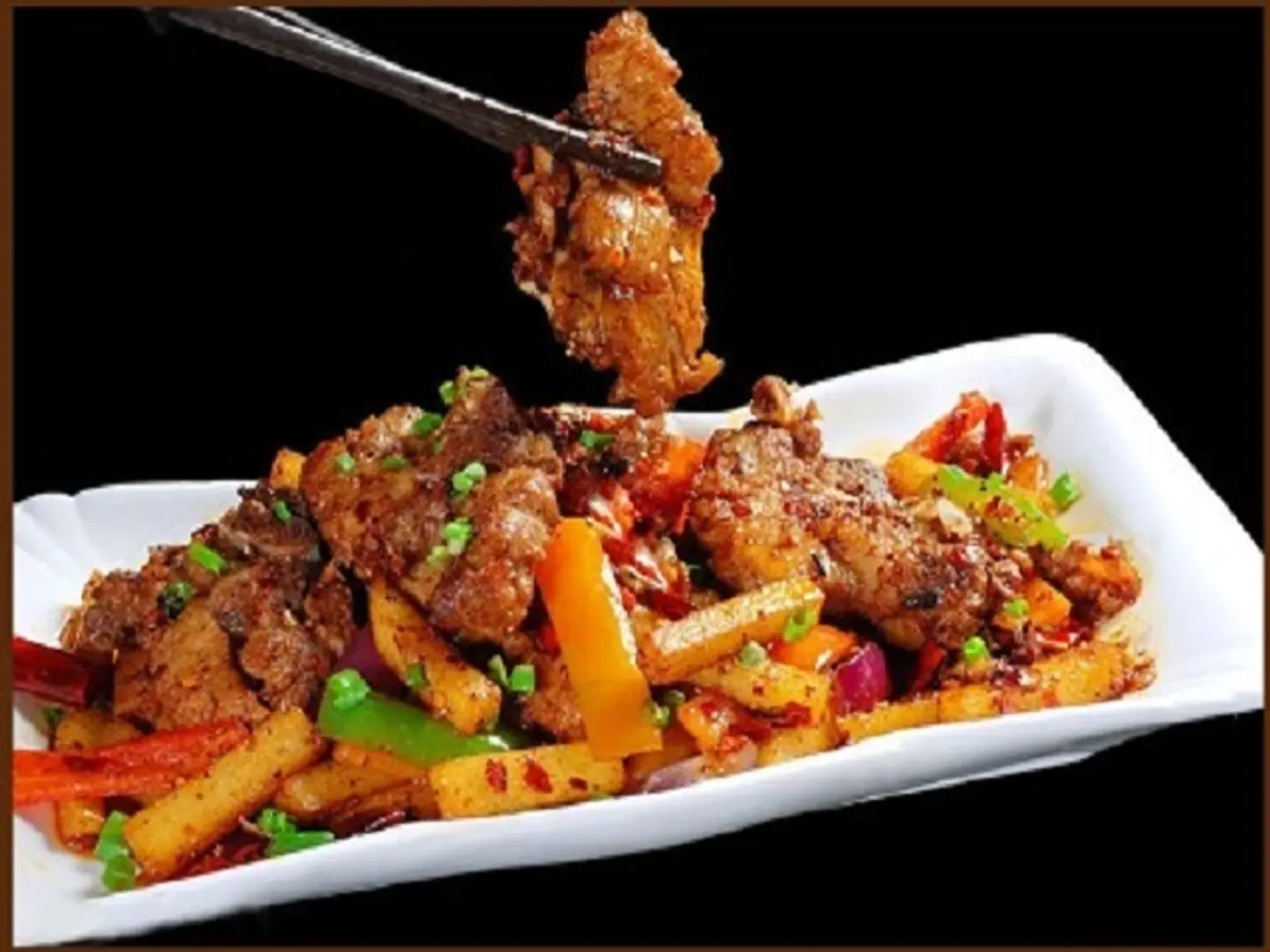 لحم البقر المقلي مع صلصة الصويا