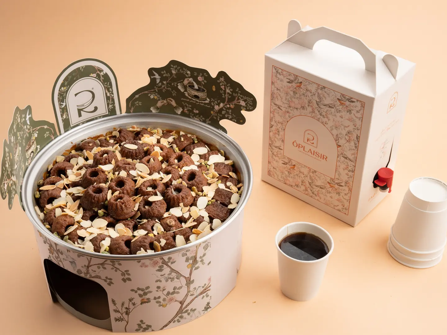 سخان بودنغ التمر المصغر لعيد الأضحى مع القهوة