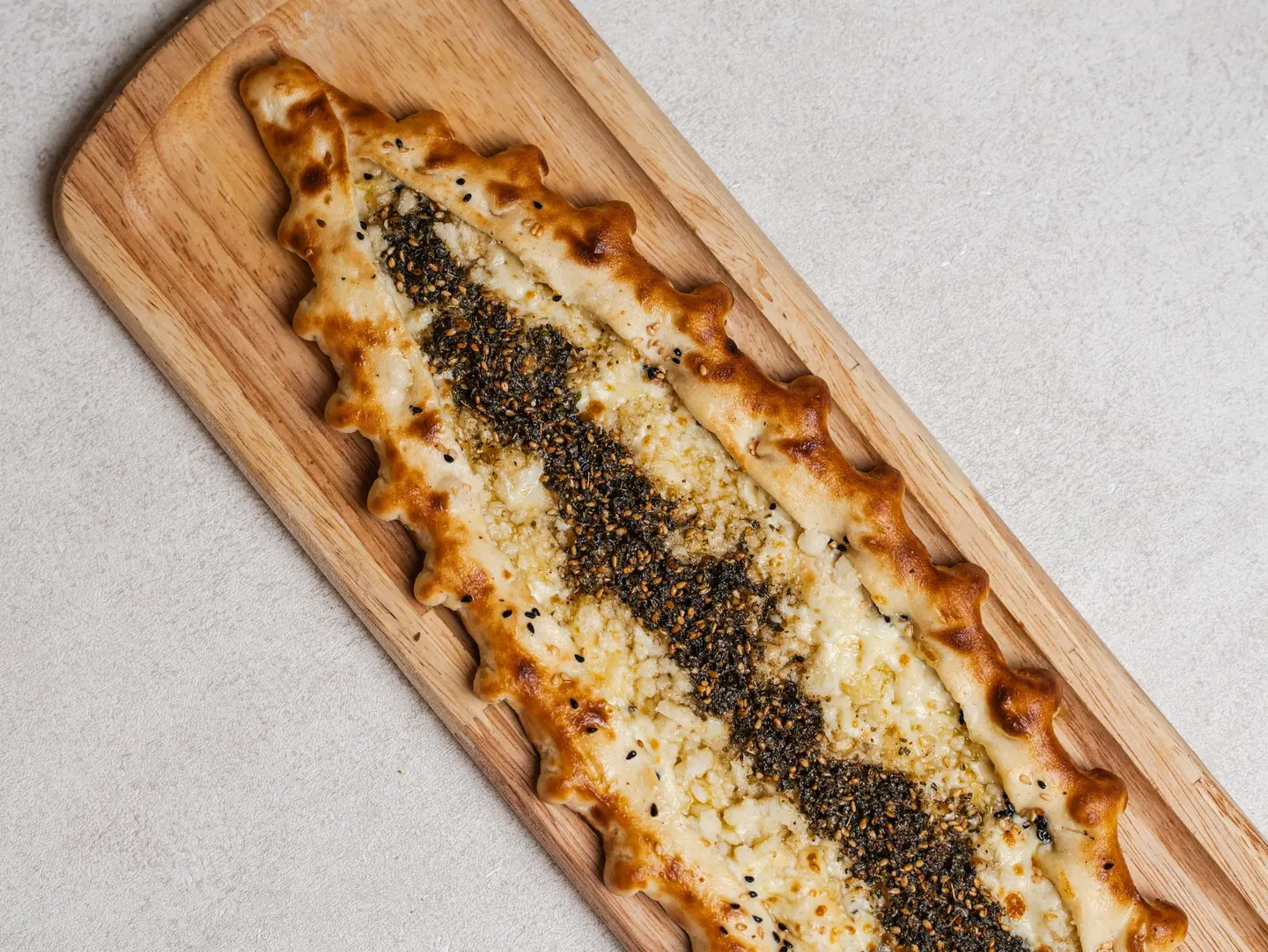 Manakish Zataar & Cheese