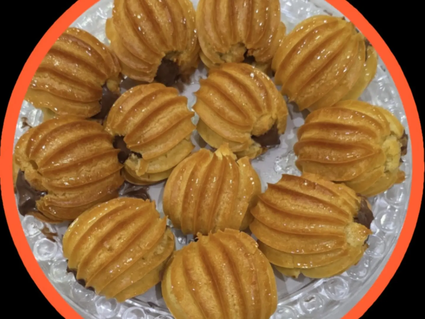 Large Grilled Dates With Nutella