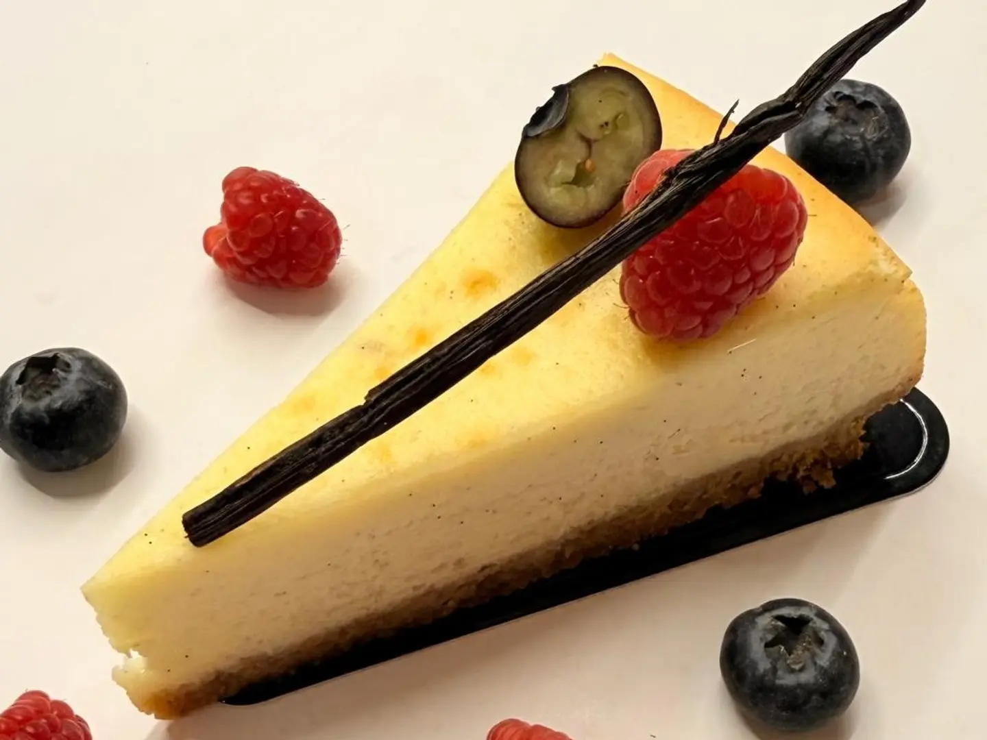 قطعة تشيز كيك مدريد