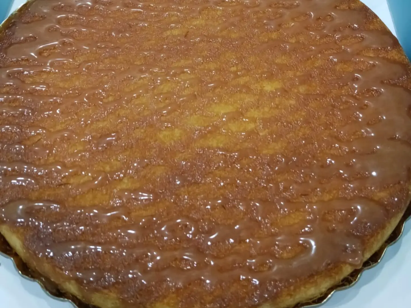 Large Kunafa With Cream, Mocha Sauce