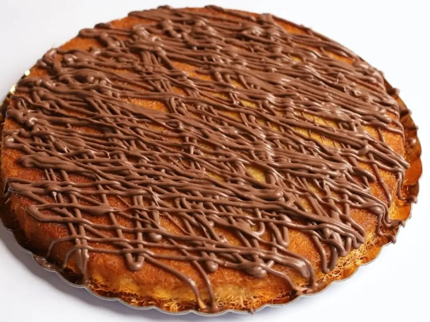 Cream Kunafa With Nutella Sauce, Medium