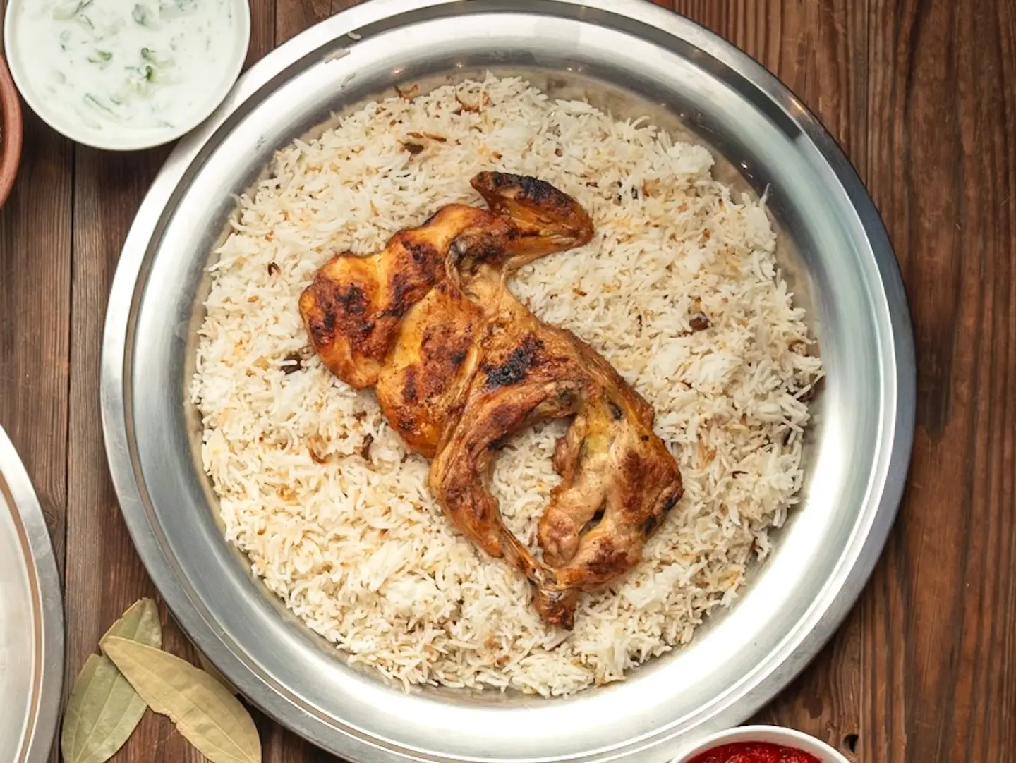 دجاج مظبي مع رز بشاوري - نص حبة دجاج مع الرز