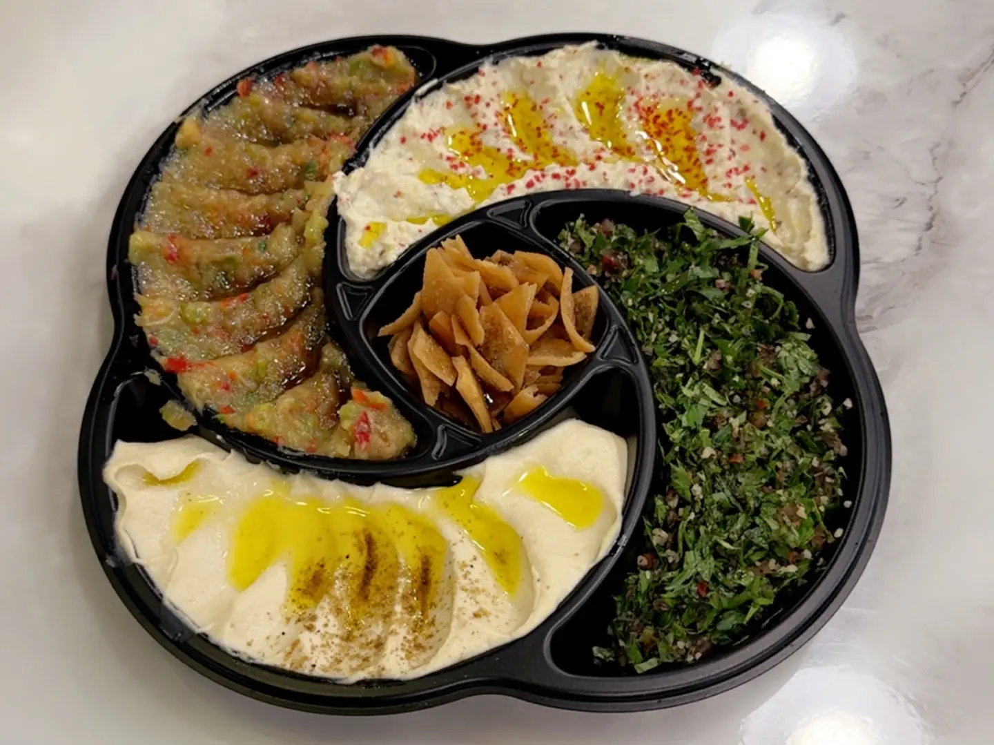 صحن مقبلات مشكل حجم كبير