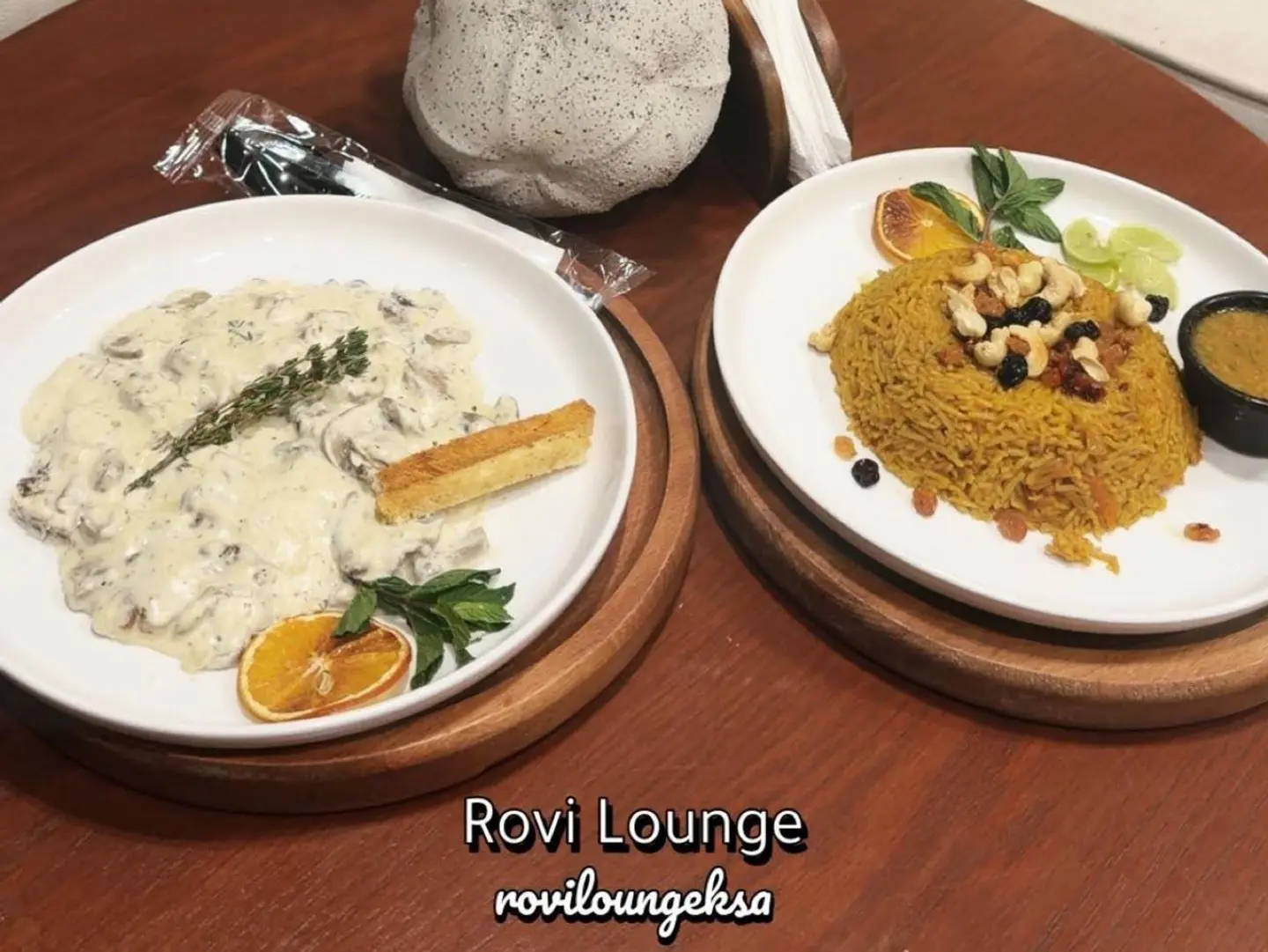 Beef Steak With Creamy Mushroom Sauce