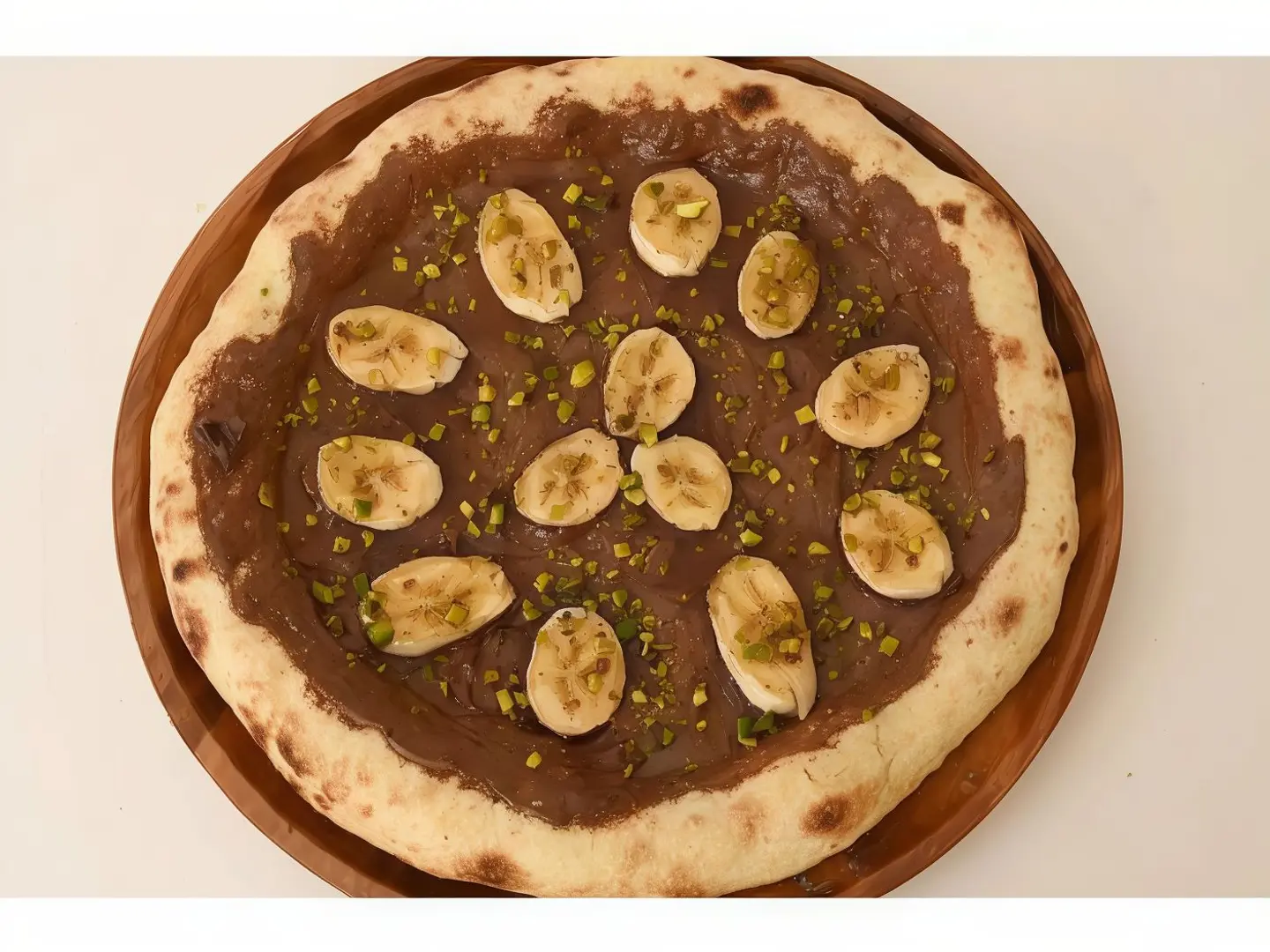 بيتزا نوتيلا موز وسط