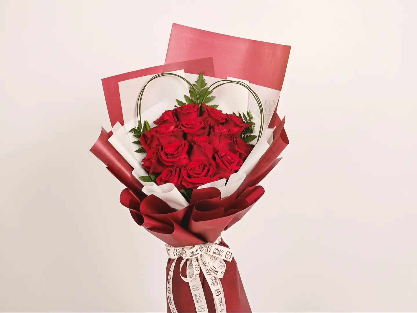 باقه الموده الحمراء