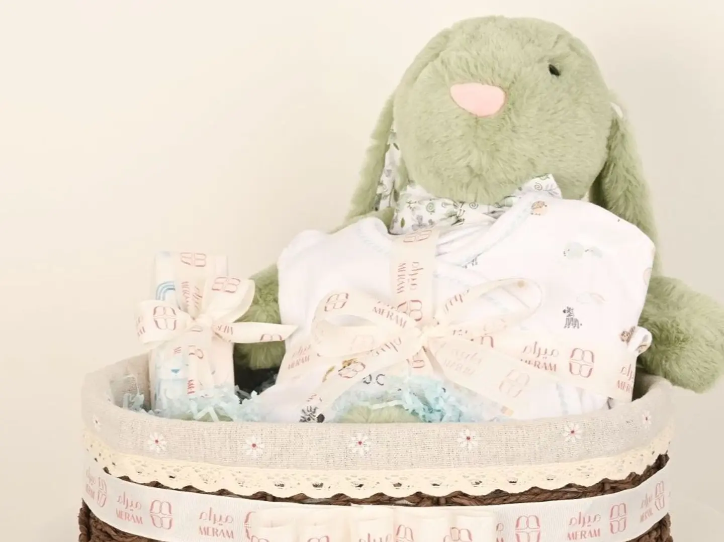 هدية المولود