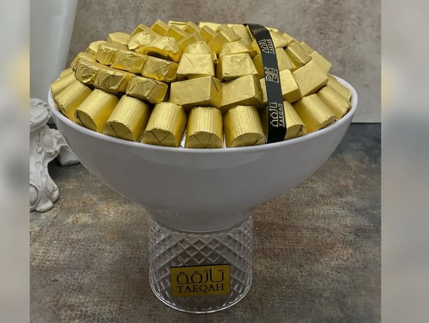 Wrapped Chocolate Tray Gn05