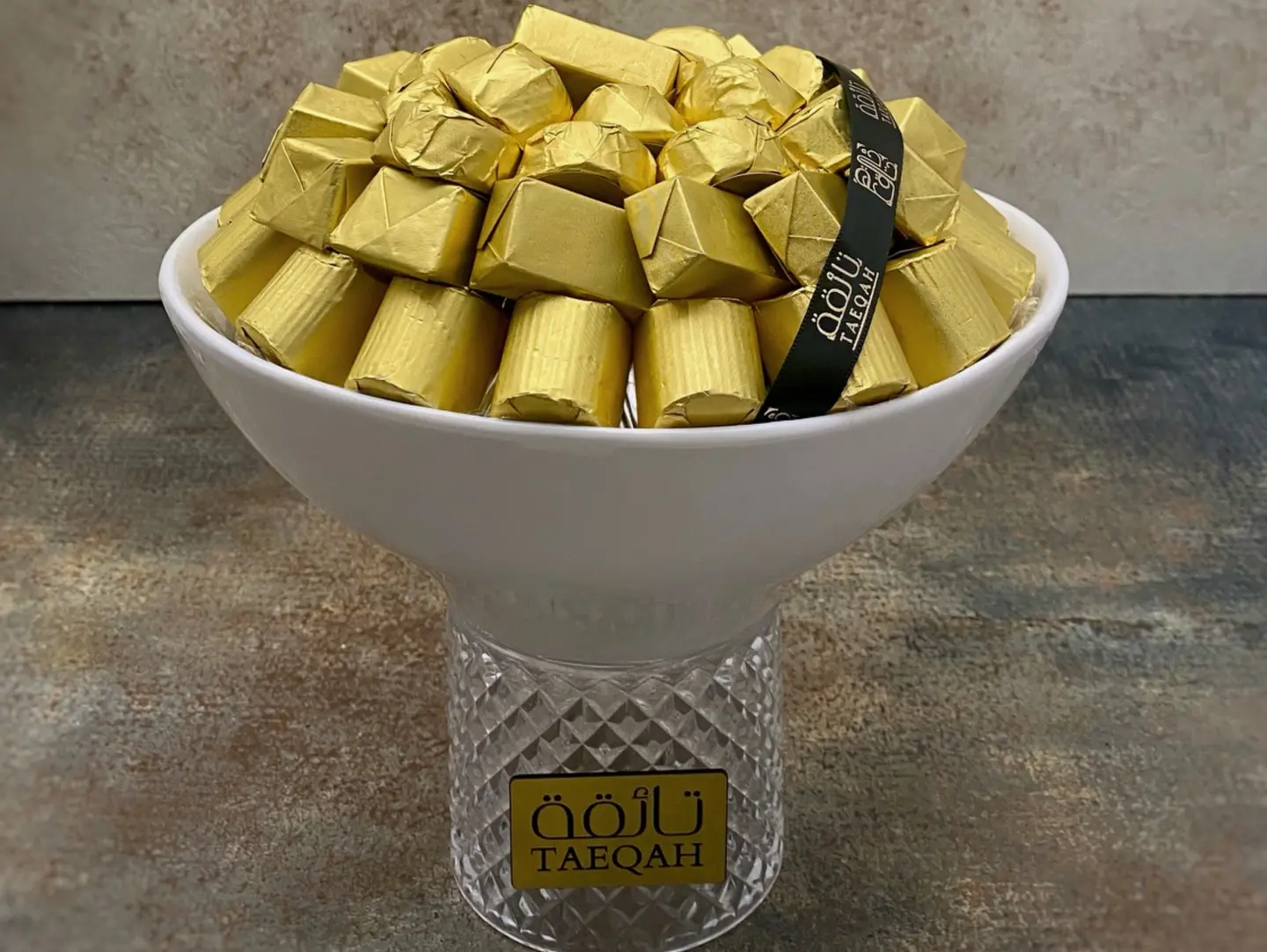 Wrapped Chocolate Tray Gn08