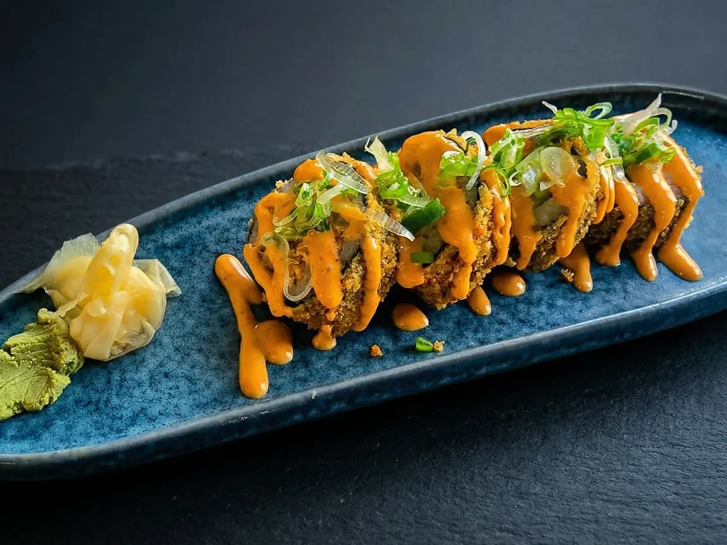 Cripsy Salmon Tempura Roll 4 Pcs