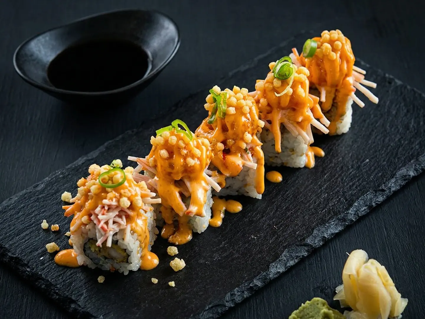 Volcano Roll 4 Pcs