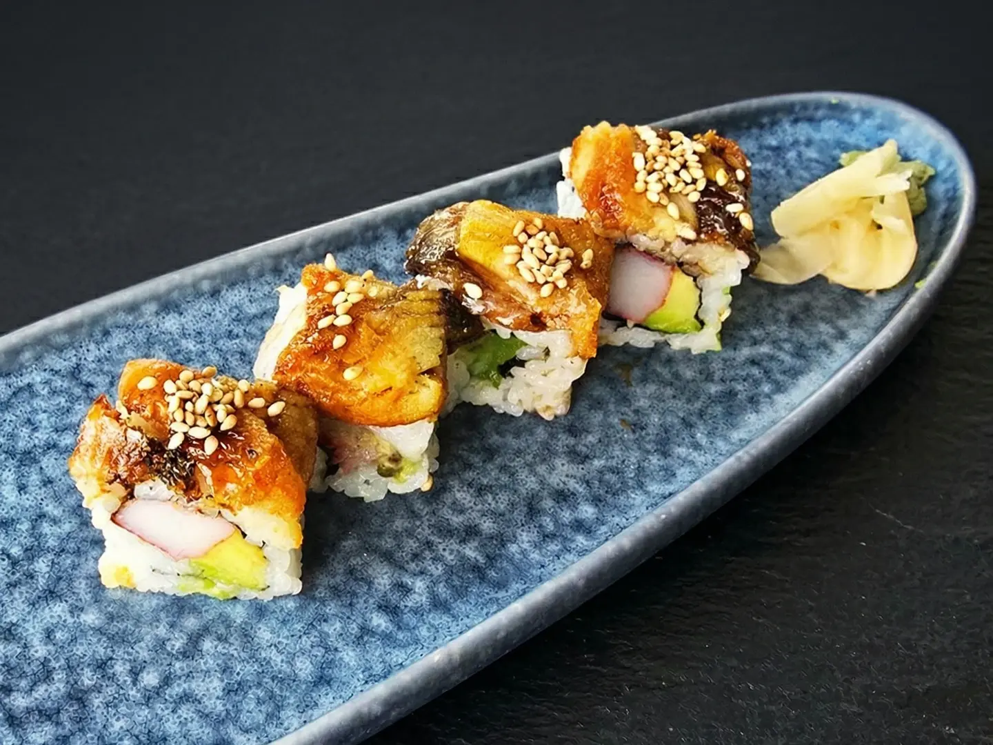 Dragon(Eel) Roll 4 Pcs