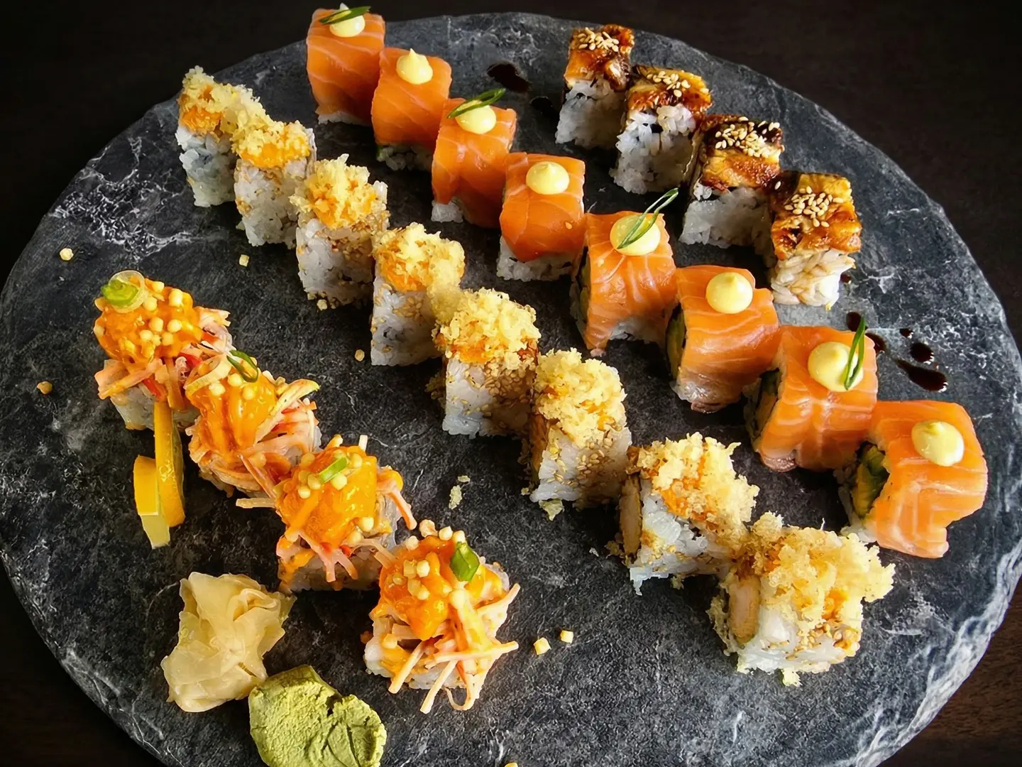 Chef's Sushi Roll Selection 24 Pcs