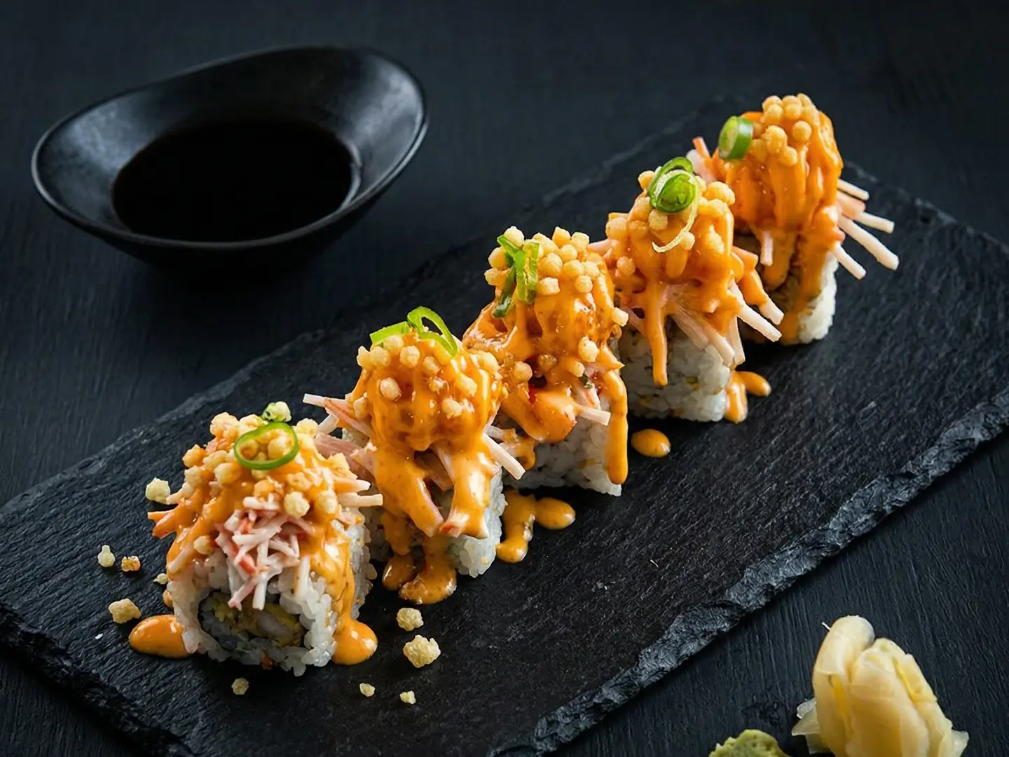 Volcano Roll 8 Pcs