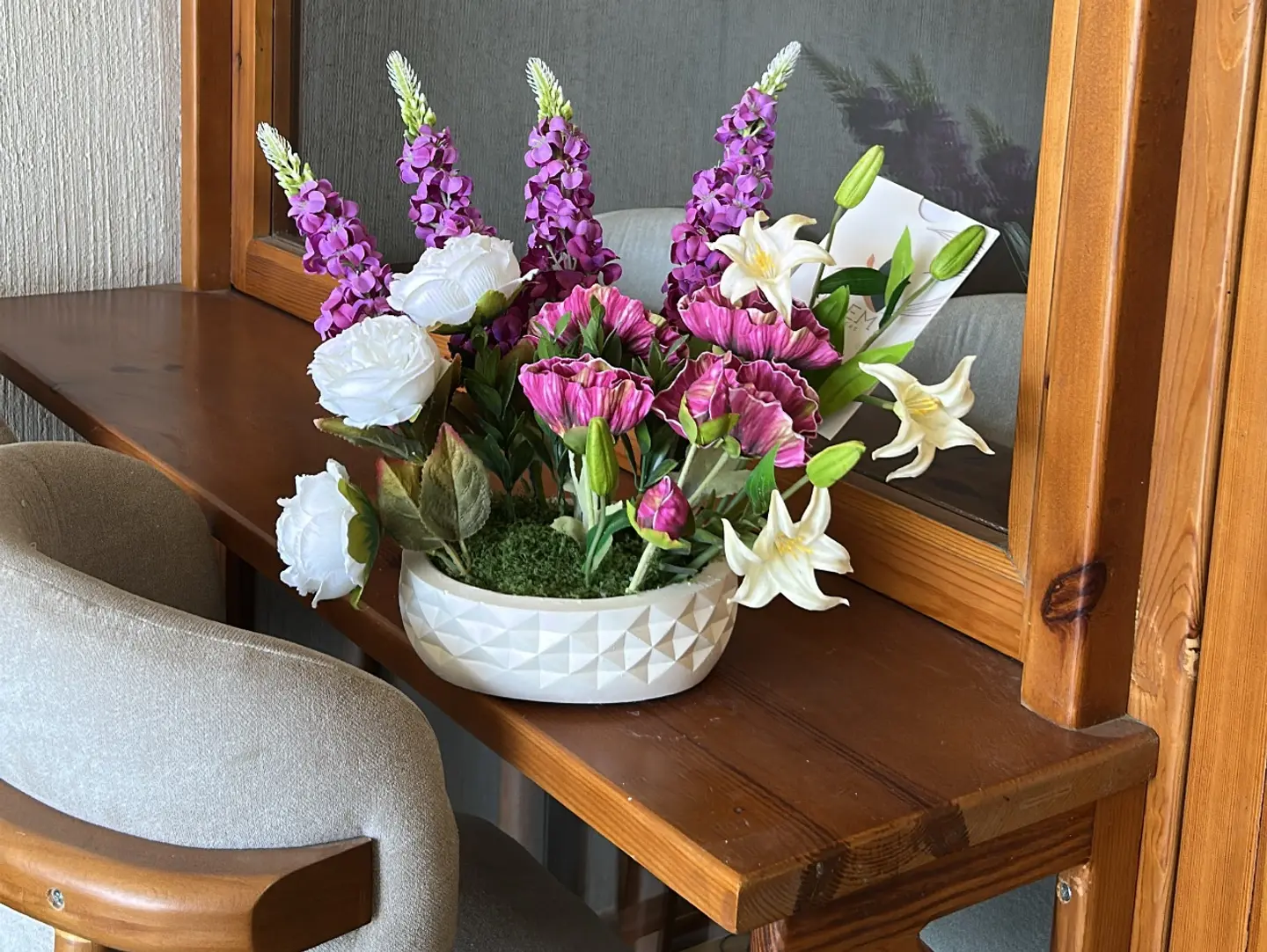 Artificial Flower Vase No. 1