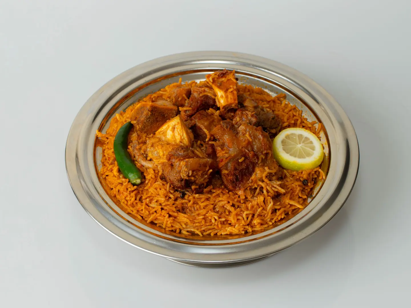 مضغوط حاشي أحمر